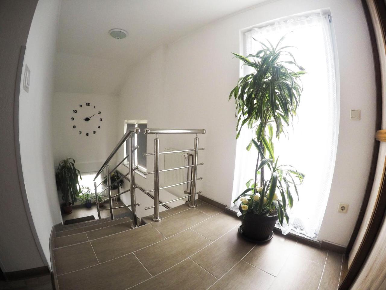 Guest House Toic Korenica Exterior photo